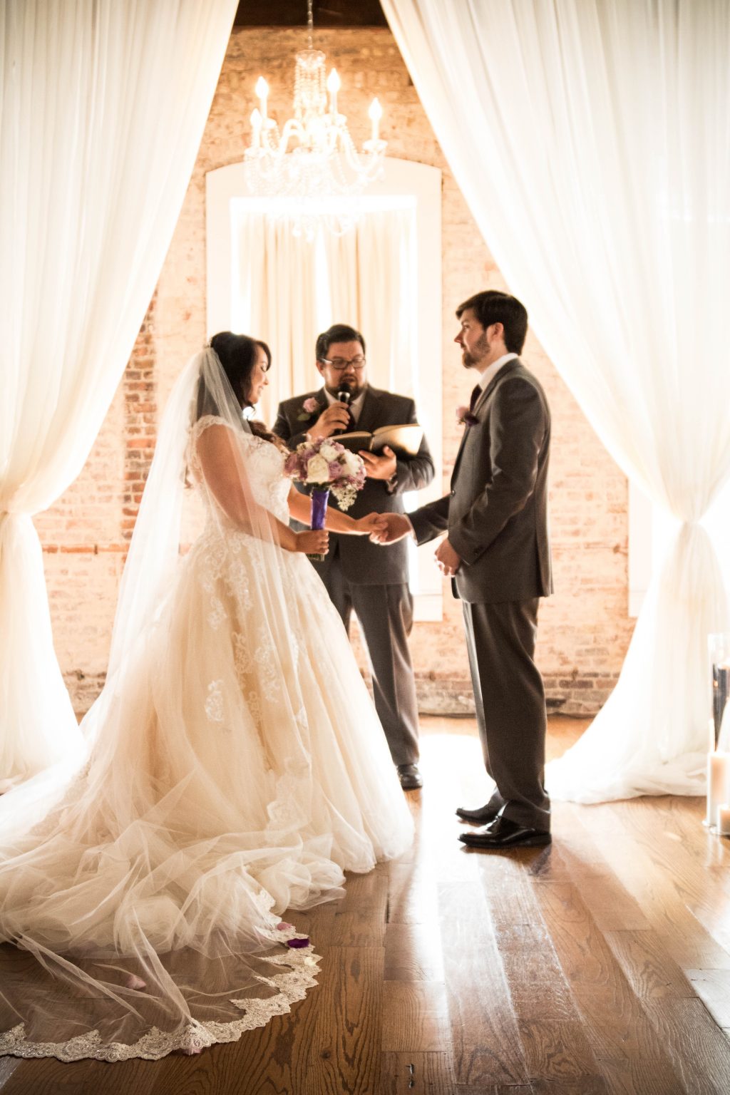 AMM's Professional Wedding Officiant Certification AMM Officiant AMM's Professional Wedding Officiant Certification AMM Officiant